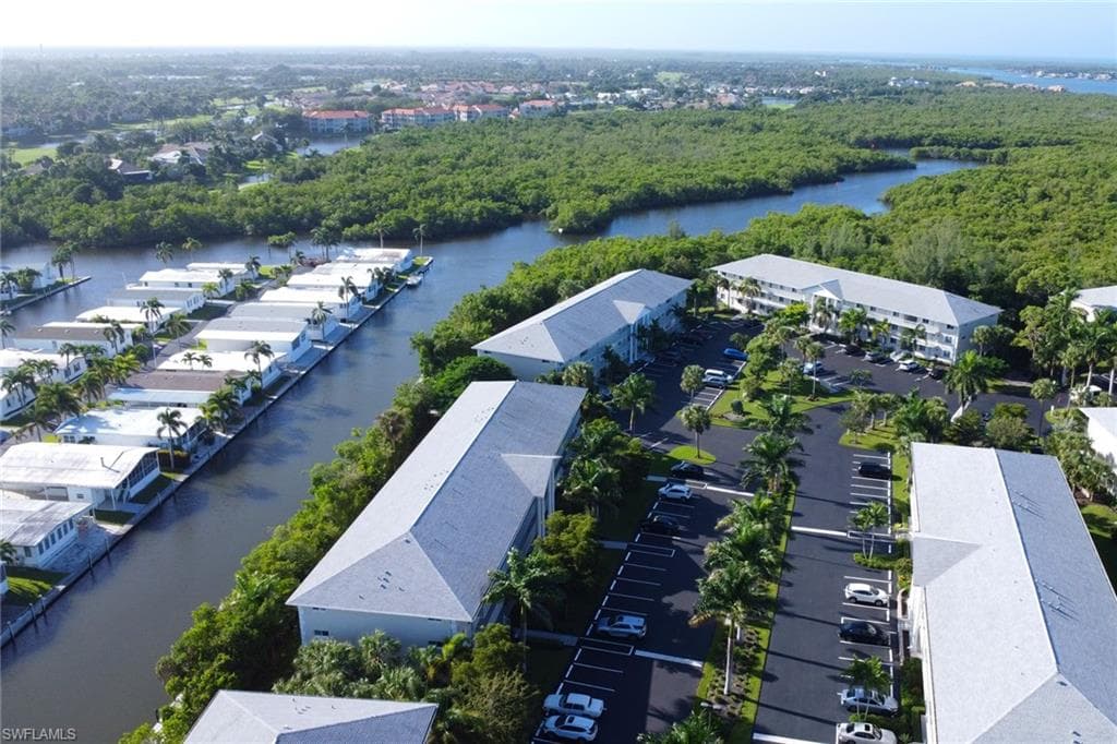 3061 Sandpiper Bay Cir J303, Naples, FL 34112-47