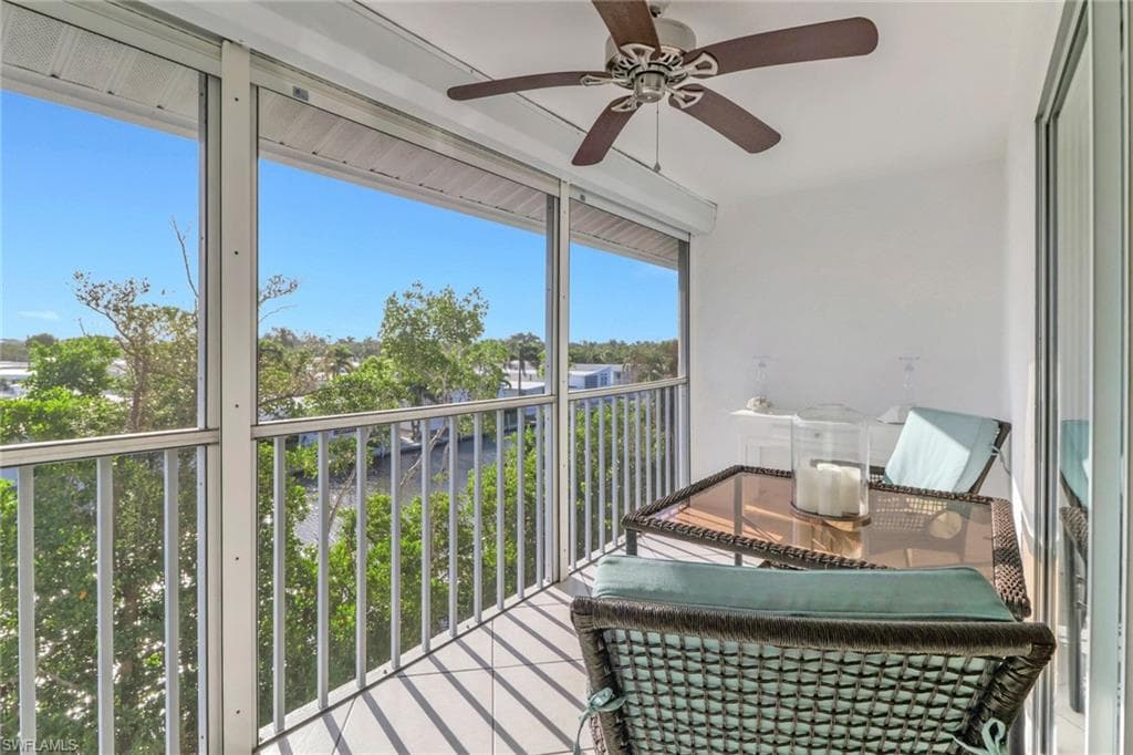3061 Sandpiper Bay Cir J303, Naples, FL 34112-4