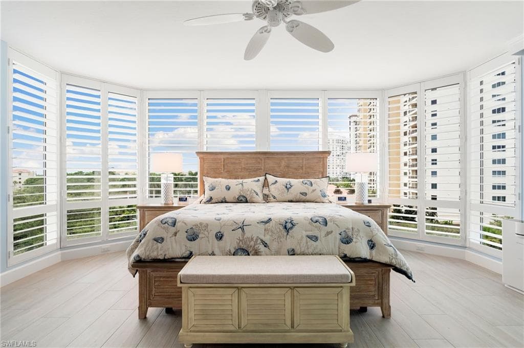 7515 Pelican Bay Blvd 5a, Naples, FL 34108-14