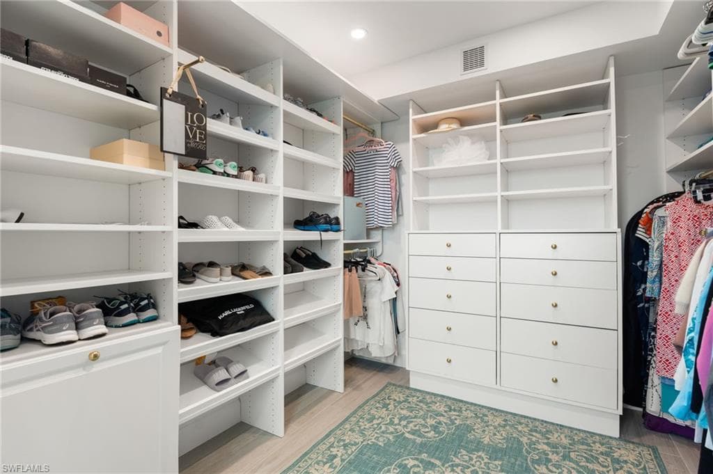 7515 Pelican Bay Blvd 5a, Naples, FL 34108-16