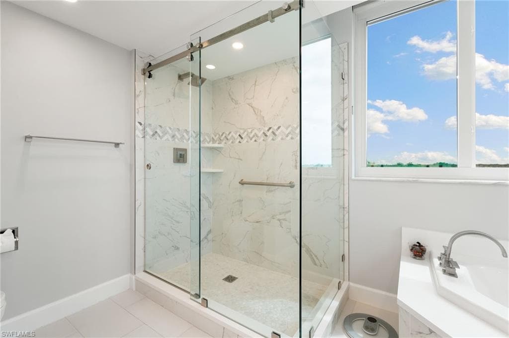 7515 Pelican Bay Blvd 5a, Naples, FL 34108-18