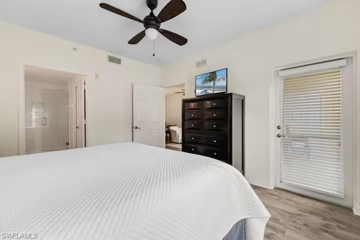 9185 Celeste Dr 204, Naples, FL 34113-8