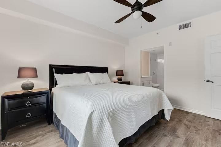 9185 Celeste Dr 204, Naples, FL 34113-9
