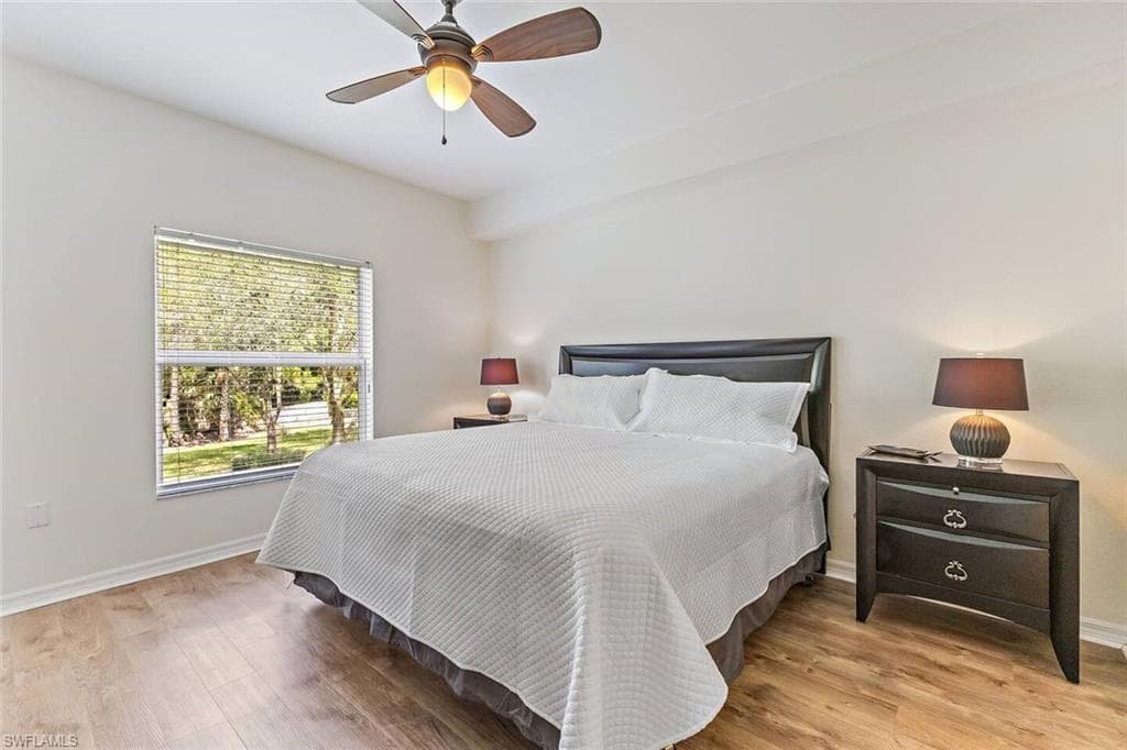 9185 Celeste Dr 204, Naples, FL 34113-11