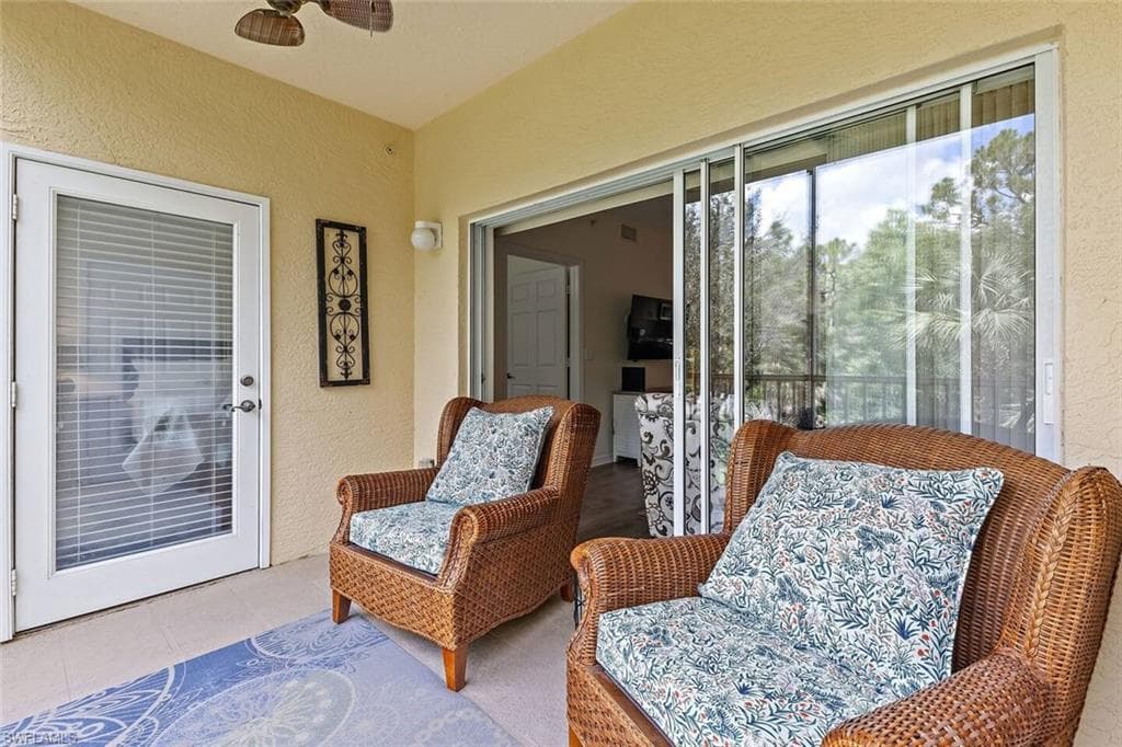 9185 Celeste Dr 204, Naples, FL 34113-15