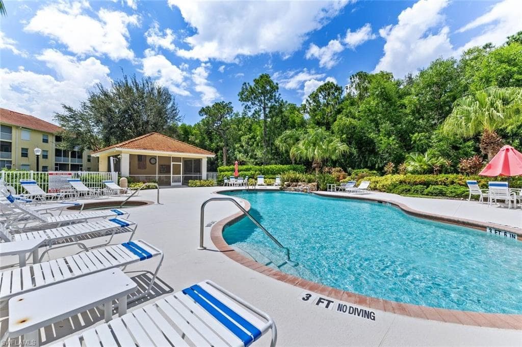 9185 Celeste Dr 204, Naples, FL 34113-16