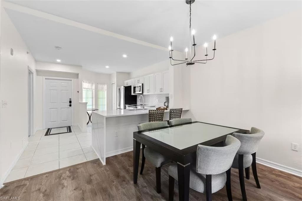 9185 Celeste Dr 204, Naples, FL 34113-4