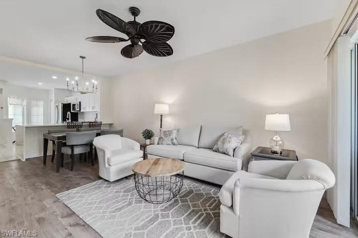 9185 Celeste Dr 204, Naples, FL 34113-6