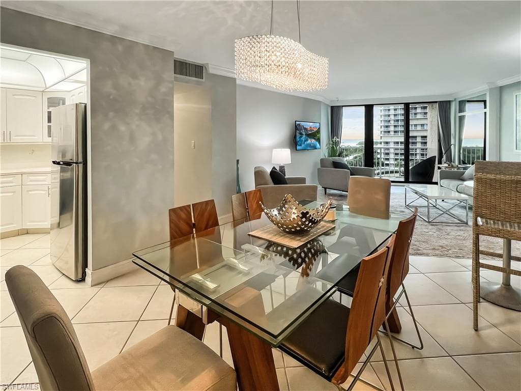 320 Seaview Ct 2-608, Marco Island, FL 34145-8