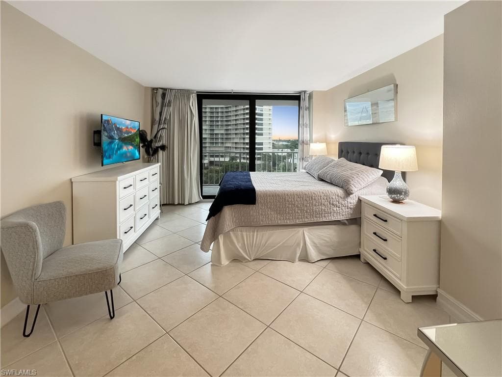 320 Seaview Ct 2-608, Marco Island, FL 34145-14