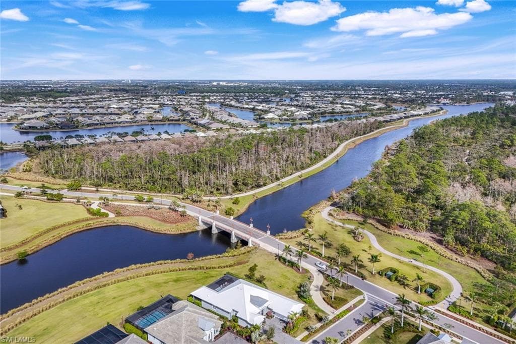 6245 Negril Isle Dr, Naples, FL 34113-11