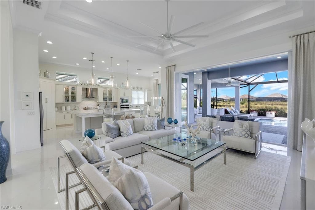 6245 Negril Isle Dr, Naples, FL 34113-15