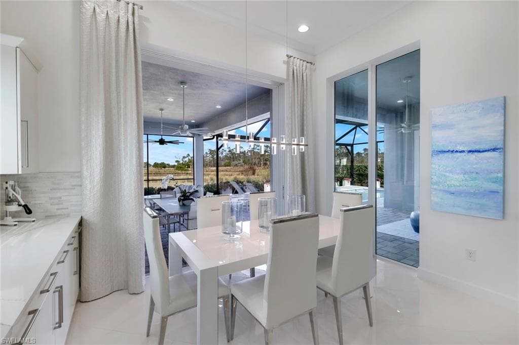 6245 Negril Isle Dr, Naples, FL 34113-17