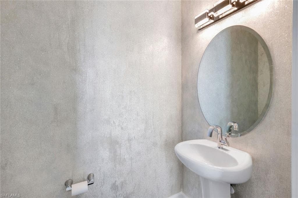 6245 Negril Isle Dr, Naples, FL 34113-36