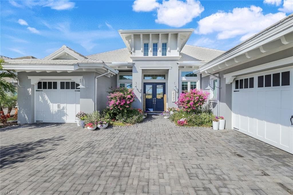 6245 Negril Isle Dr, Naples, FL 34113-3