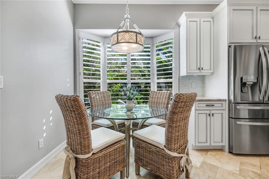 1840 Les Chateaux Blvd 4-201, Naples, FL 34109-9