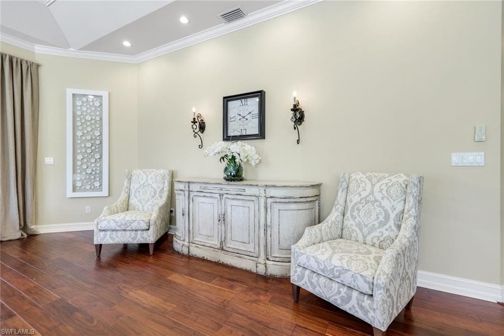 1840 Les Chateaux Blvd 4-201, Naples, FL 34109-4