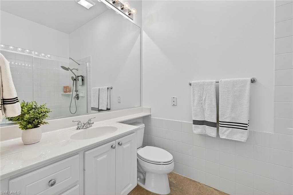 28643 Wahoo Dr, Bonita Springs, FL 34135-20