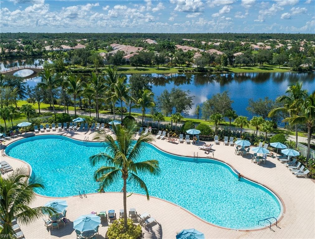 28643 Wahoo Dr, Bonita Springs, FL 34135-34