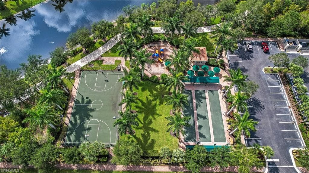 28643 Wahoo Dr, Bonita Springs, FL 34135-38