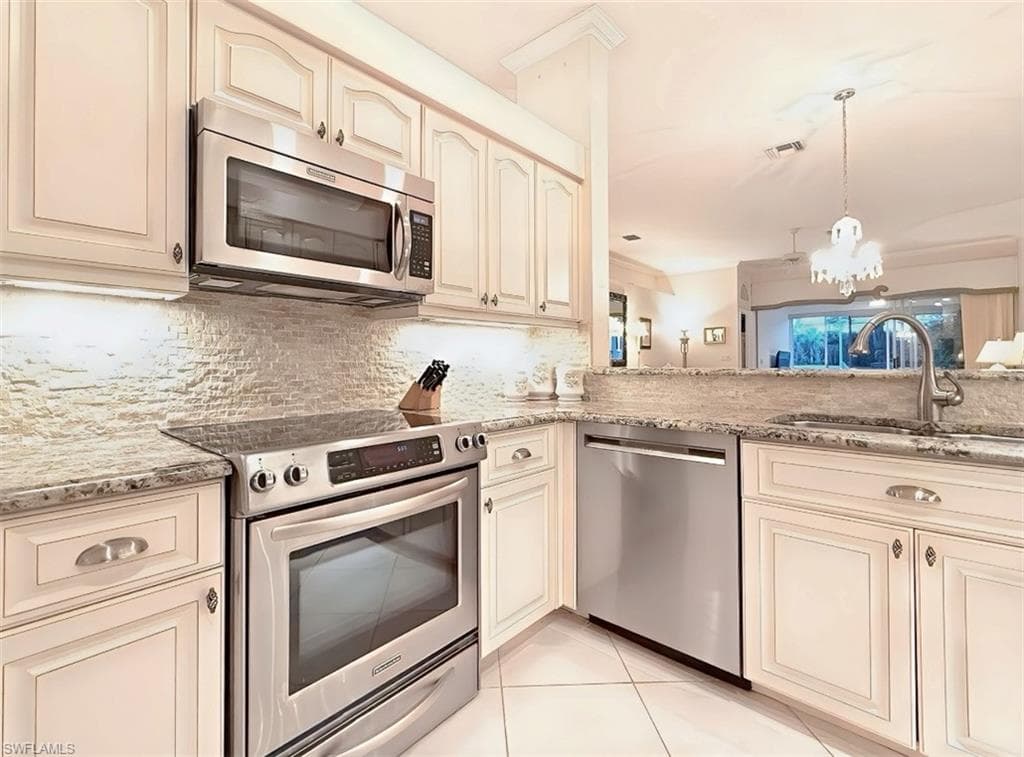 8854 Naples Heritage Dr E1, Naples, FL 34112-6