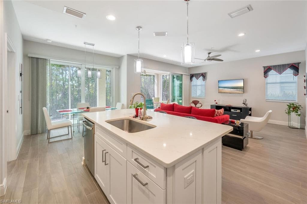 6953 Avalon Cir 1804, Naples, FL 34112-12