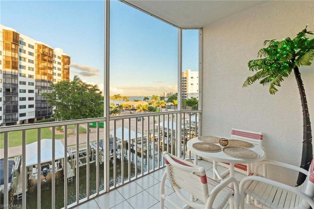 4331 Bay Beach Ln 353, Fort Myers Beach, FL 33931-18