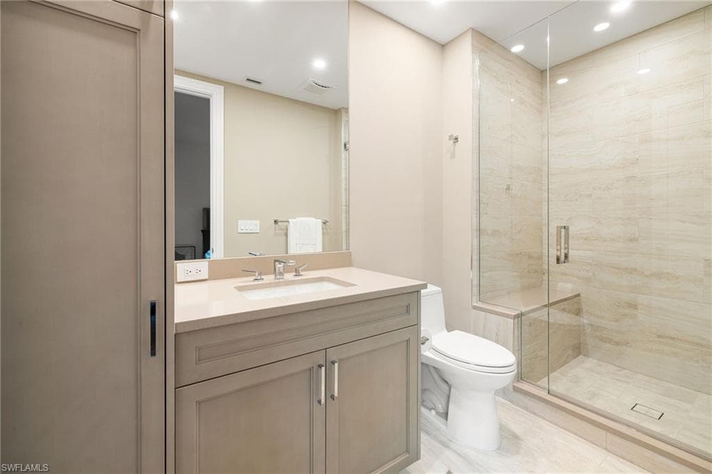 1130 3rd Ave S 208, Other, FL 34102-29