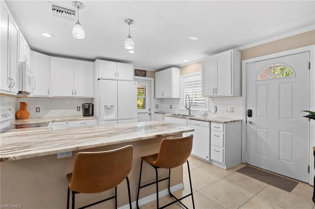 11718 Dean St, Bonita Springs, FL 34135-8