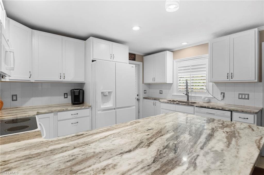 11718 Dean St, Bonita Springs, FL 34135-11