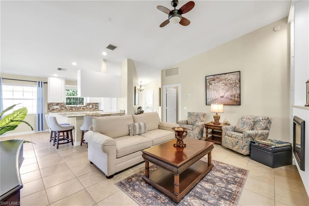 7812 Umberto Ct, Naples, FL 34114-8