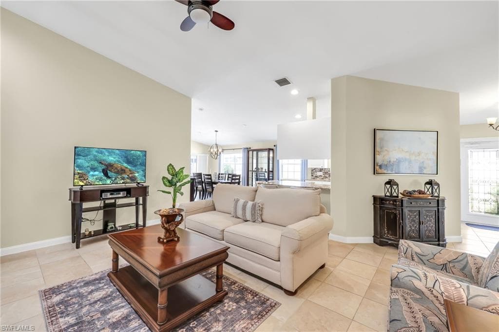 7812 Umberto Ct, Naples, FL 34114-9