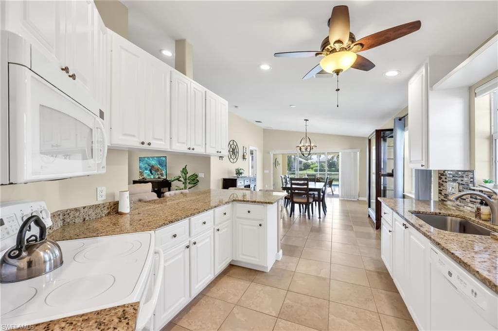 7812 Umberto Ct, Naples, FL 34114-12