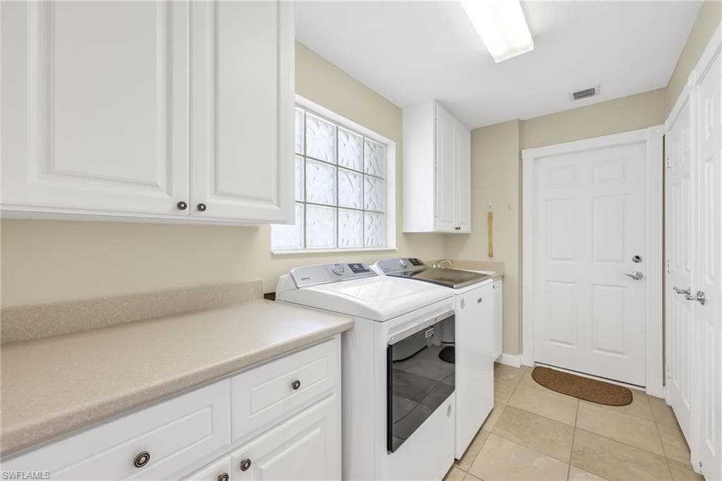 7812 Umberto Ct, Naples, FL 34114-24