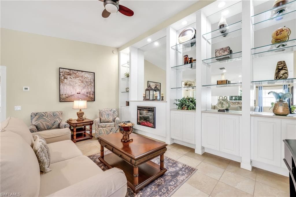 7812 Umberto Ct, Naples, FL 34114-6