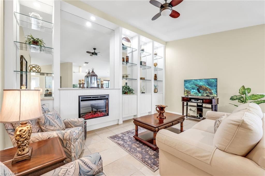 7812 Umberto Ct, Naples, FL 34114-7