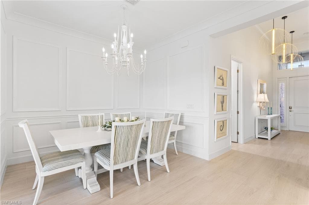 11555 Jacaranda Dr, Naples, FL 34120-15