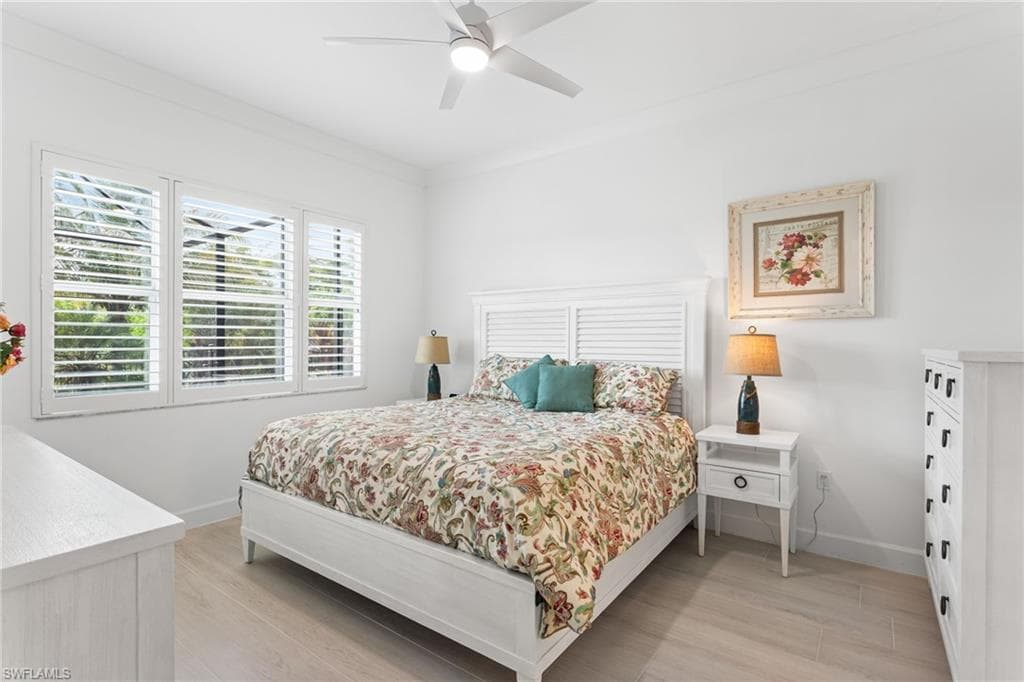 11555 Jacaranda Dr, Naples, FL 34120-23