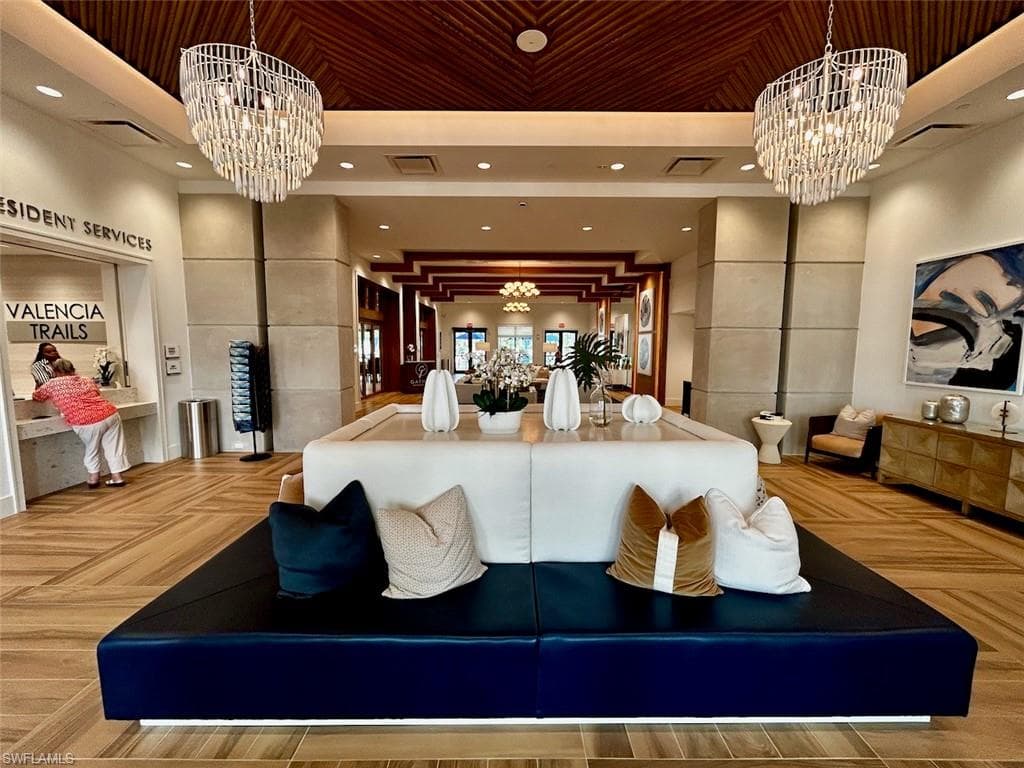 11555 Jacaranda Dr, Naples, FL 34120-40