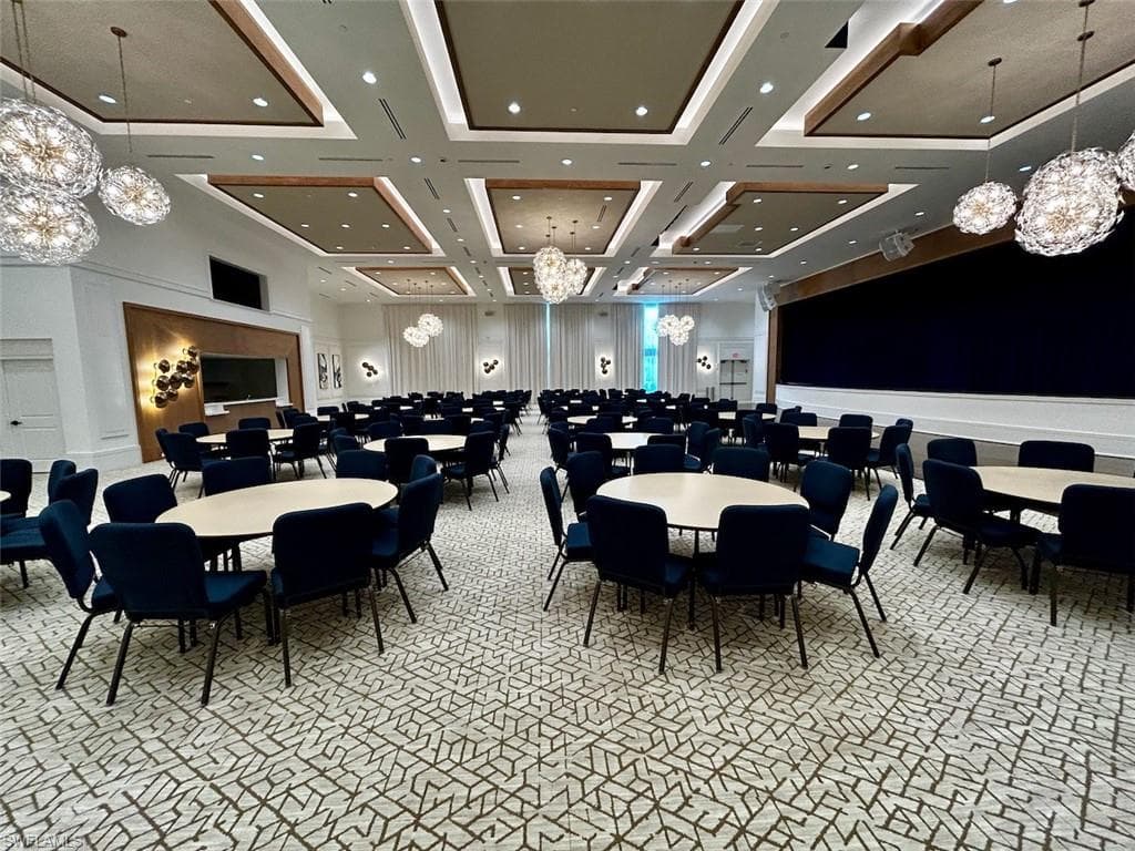 11555 Jacaranda Dr, Naples, FL 34120-41