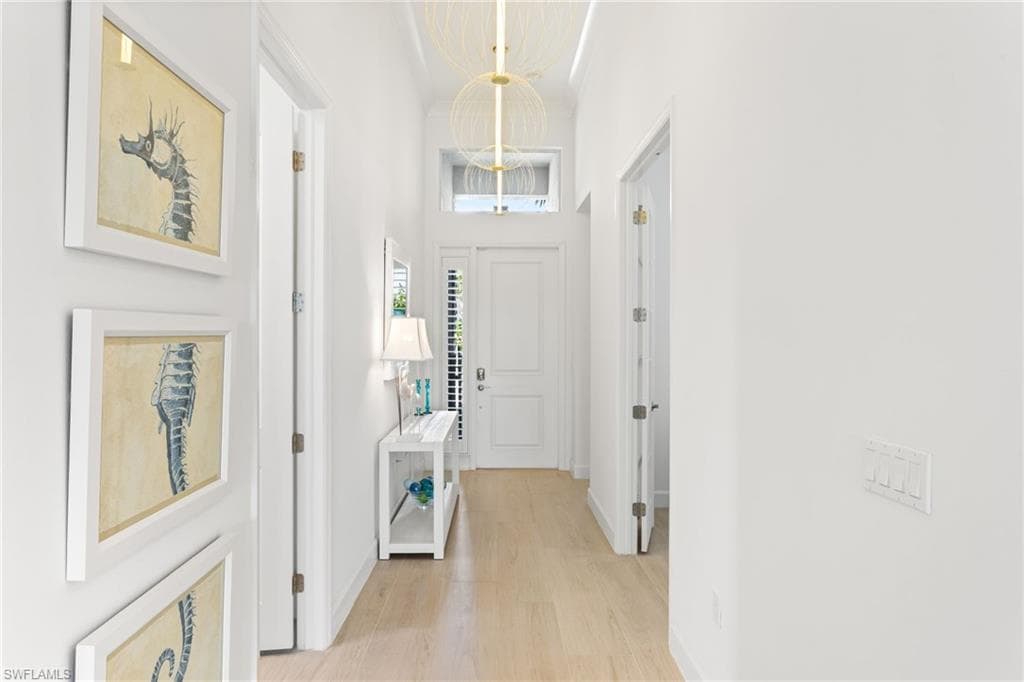 11555 Jacaranda Dr, Naples, FL 34120-5