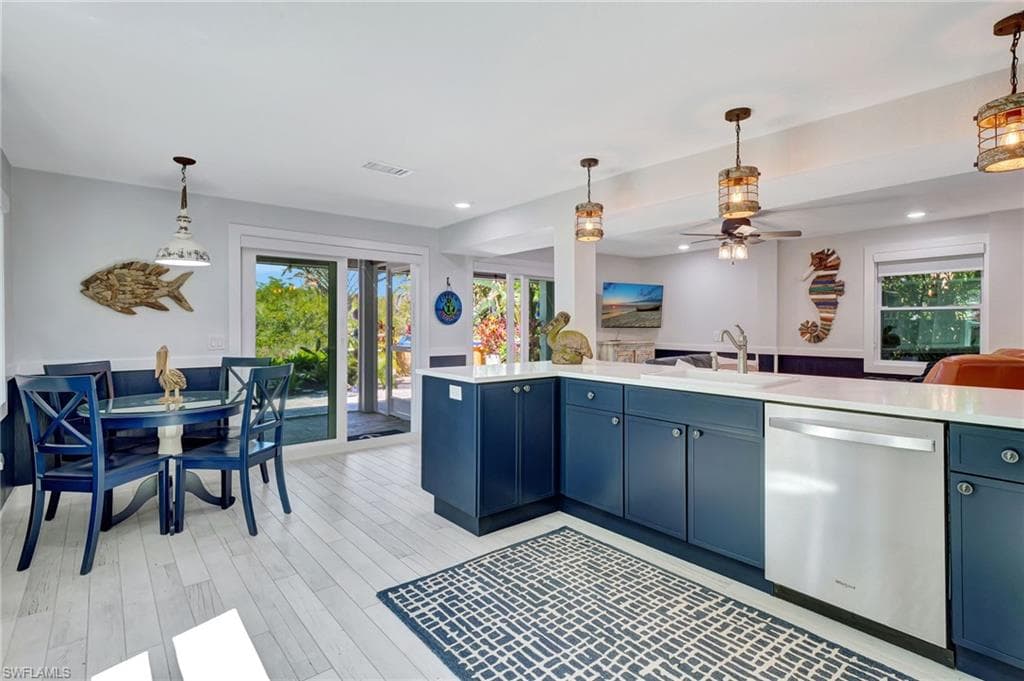 193 Cocohatchee St, Naples, FL 34110-22