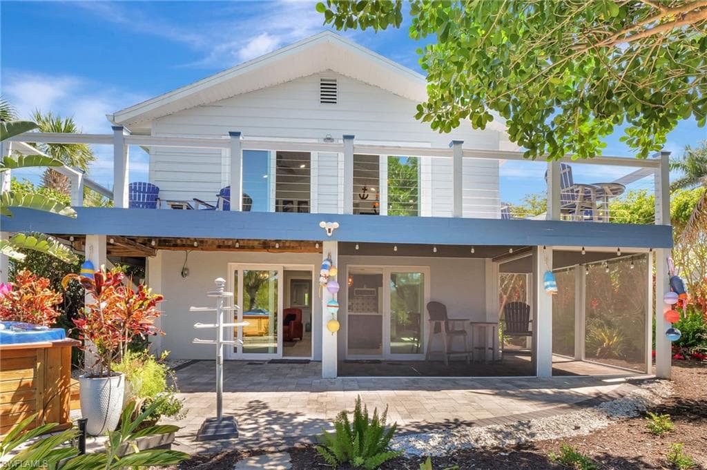 193 Cocohatchee St, Naples, FL 34110-36