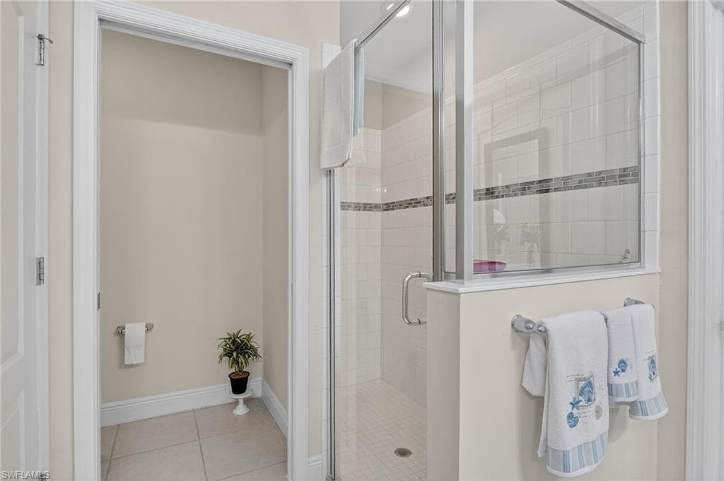 6960 Avalon Cir 803, Naples, FL 34112-18