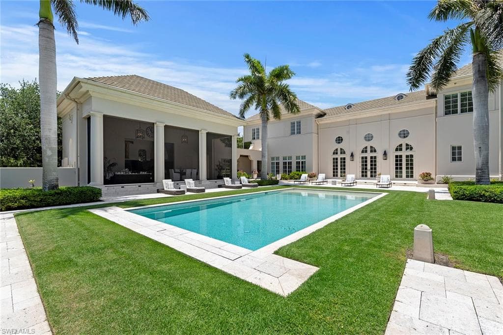 28740 Blaisdell Dr, Naples, FL 34119-39