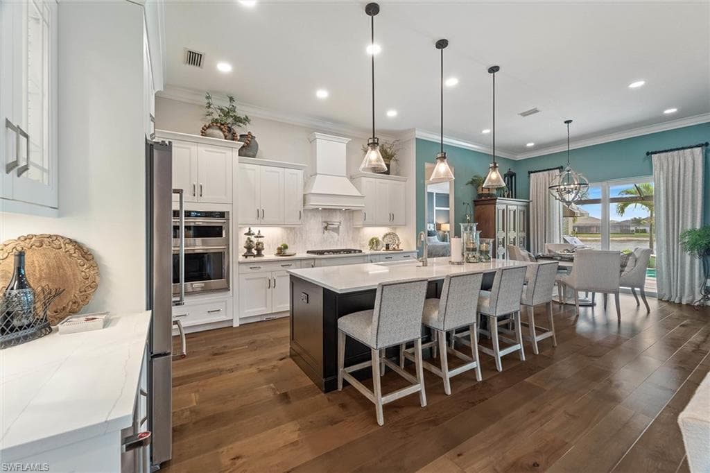 14394 Laguna Springs Ln, Naples, FL 34114-18
