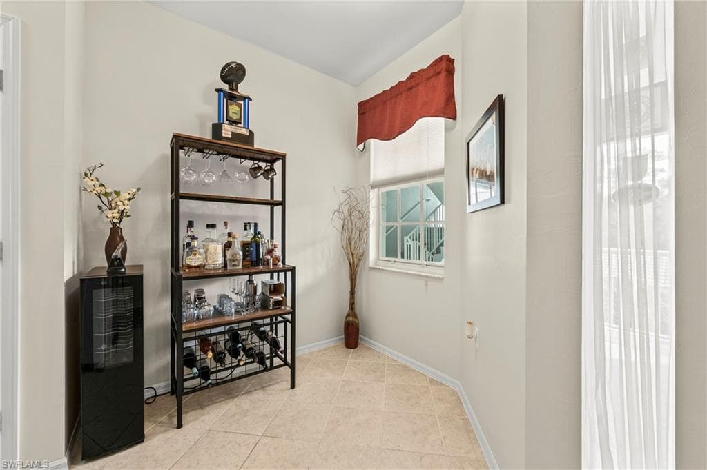 4000 Loblolly Bay Dr 8-206, Naples, FL 34114-12