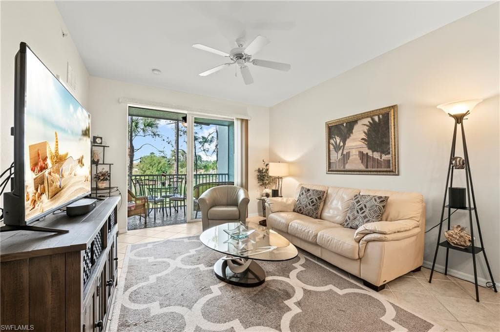 4000 Loblolly Bay Dr 8-206, Naples, FL 34114-3
