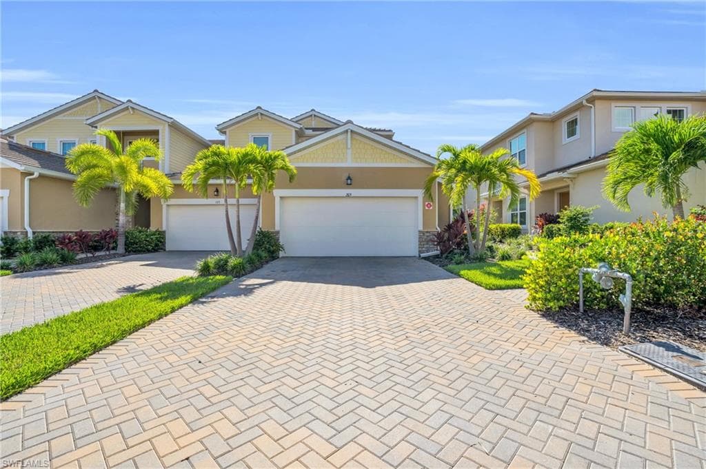 4595 Arboretum Cir 203, Naples, FL 34112-17