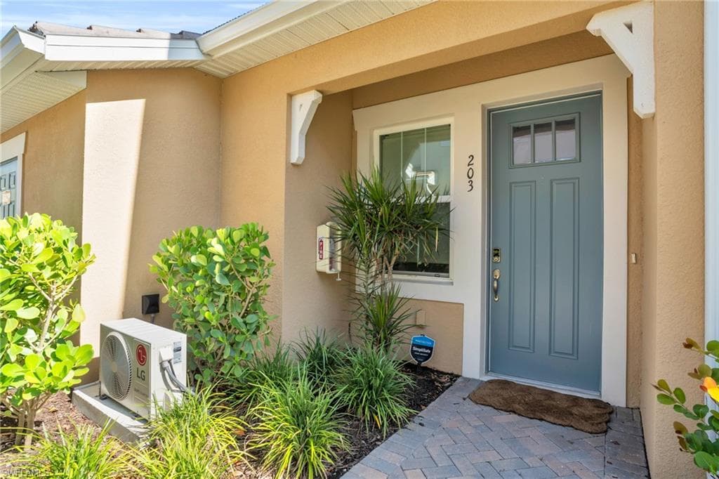 4595 Arboretum Cir 203, Naples, FL 34112-18